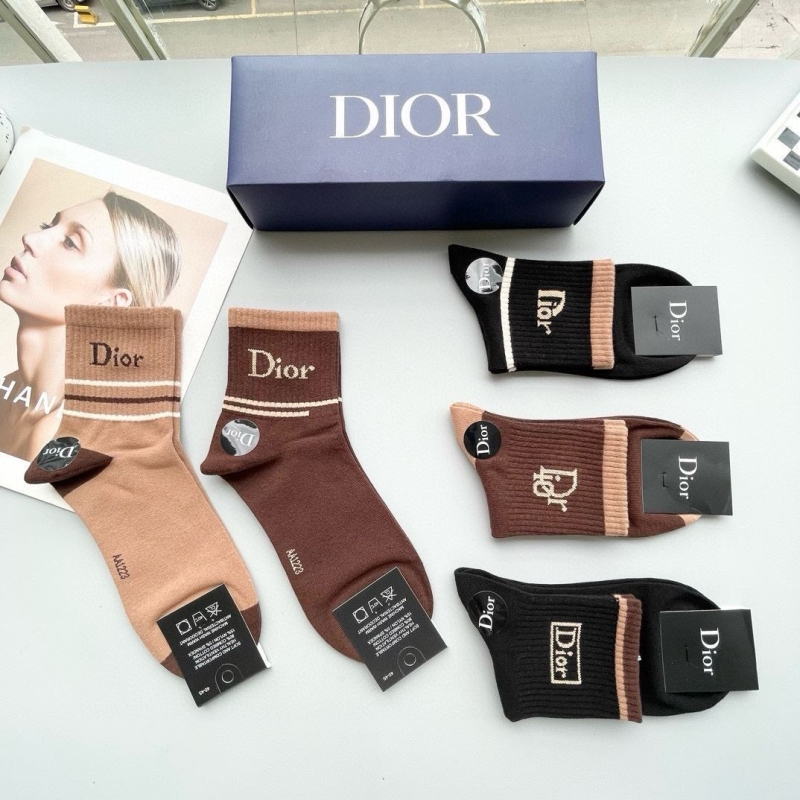 DIOR